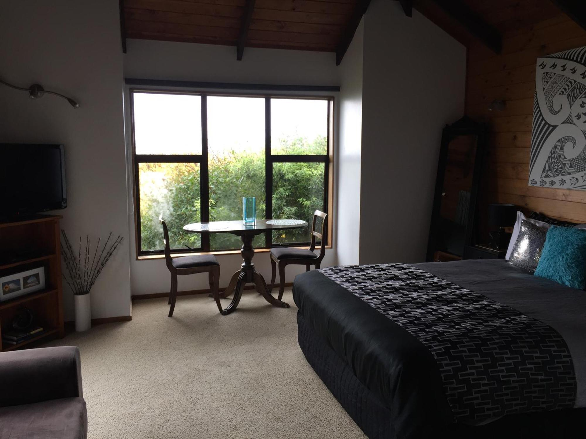 Grafton Cottage & Chalets Thames Room photo